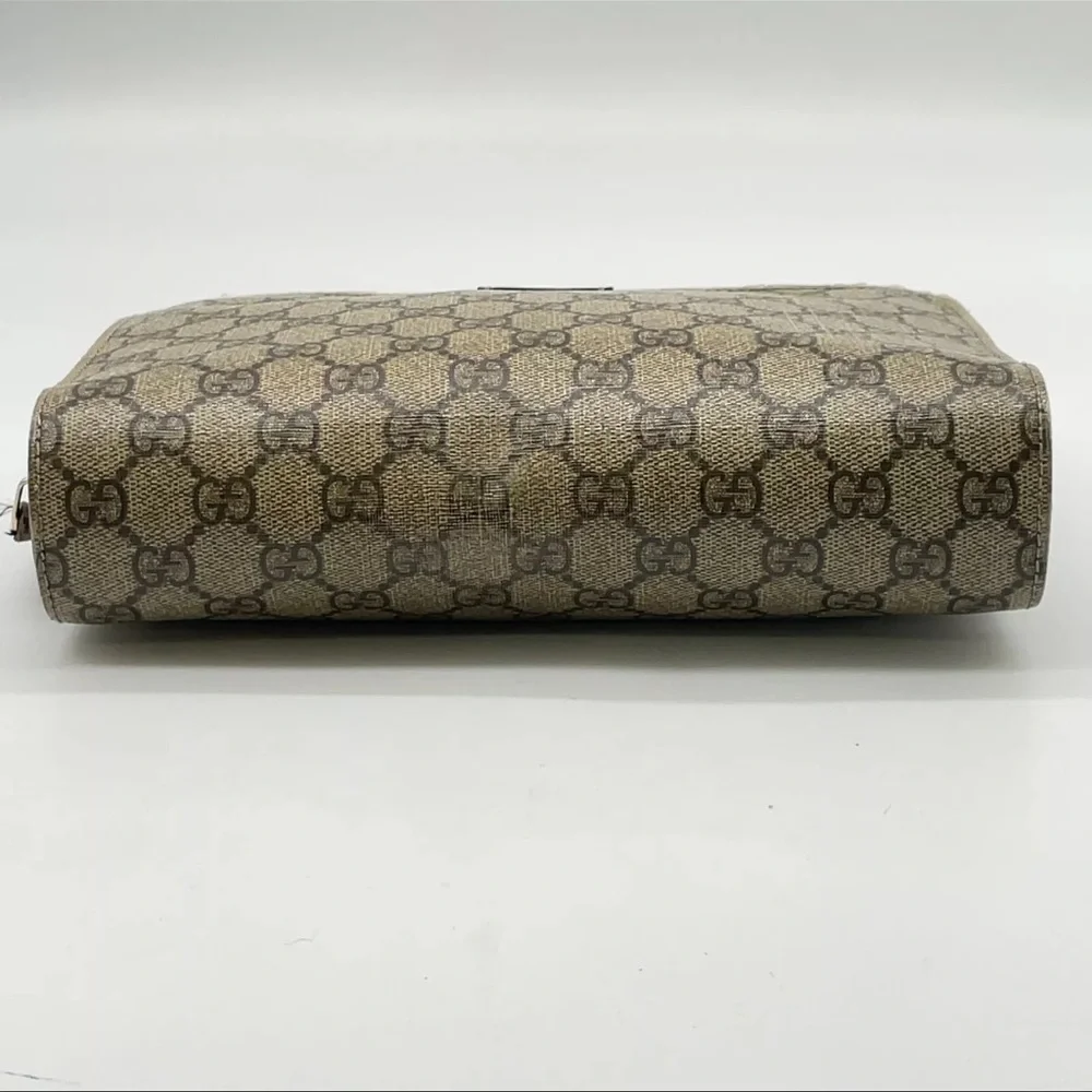 Authentic Gucci GG Vintage Suprime Brown ClutchBag